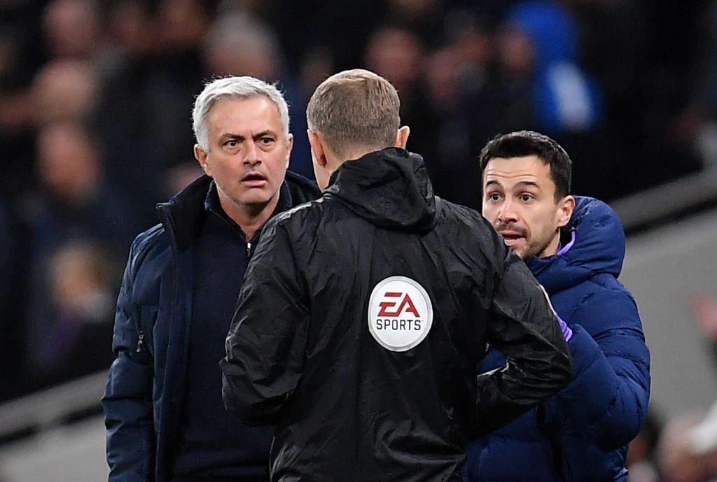 Mourinho: Jeg var ubehøvlet over for en idiot