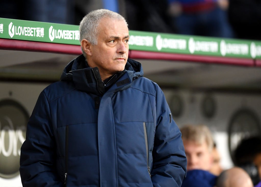 Mourinho langer ud efter Tottenham-tilskuere