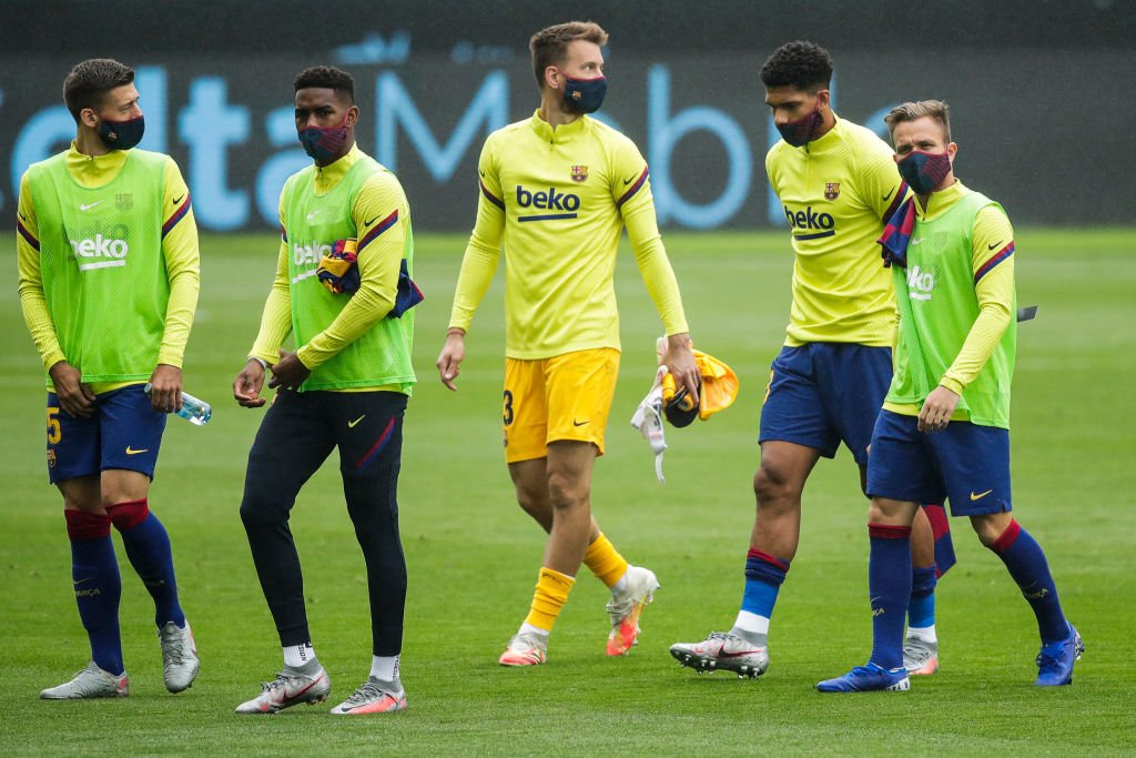 Barcelona-spiller til lægetjek i England