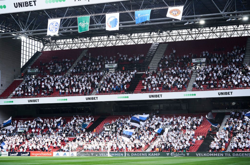 FC København tildelt bøde for kastet trommestik mod BIF