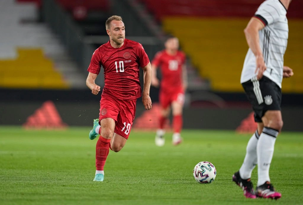 Skidt nyt for Christian Eriksen: Manchester overvejer choktransfer