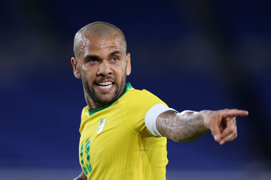 Dani Alves accepterer lav løn: Bliver Barcas dårligst betalte spiller