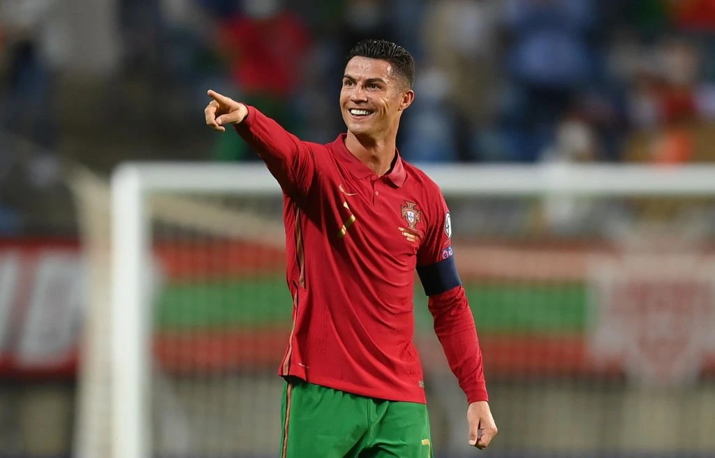 Salget af Cristiano Ronaldo-trøjer går amok: Sætter ny rekord