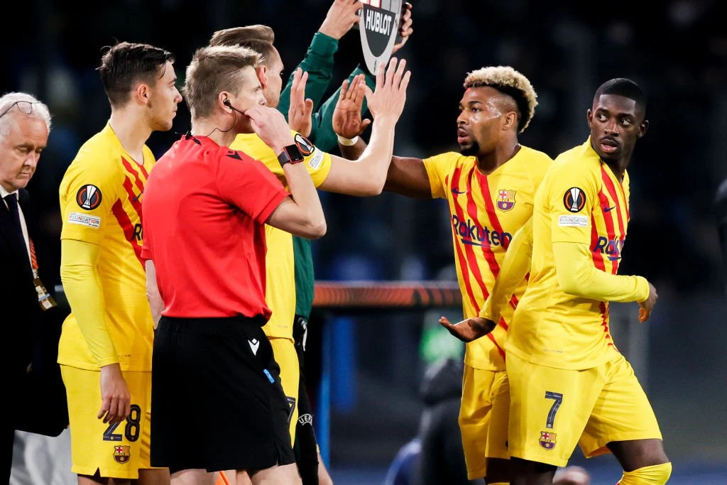 Premier League-klub i dialog med Barcelona-winger