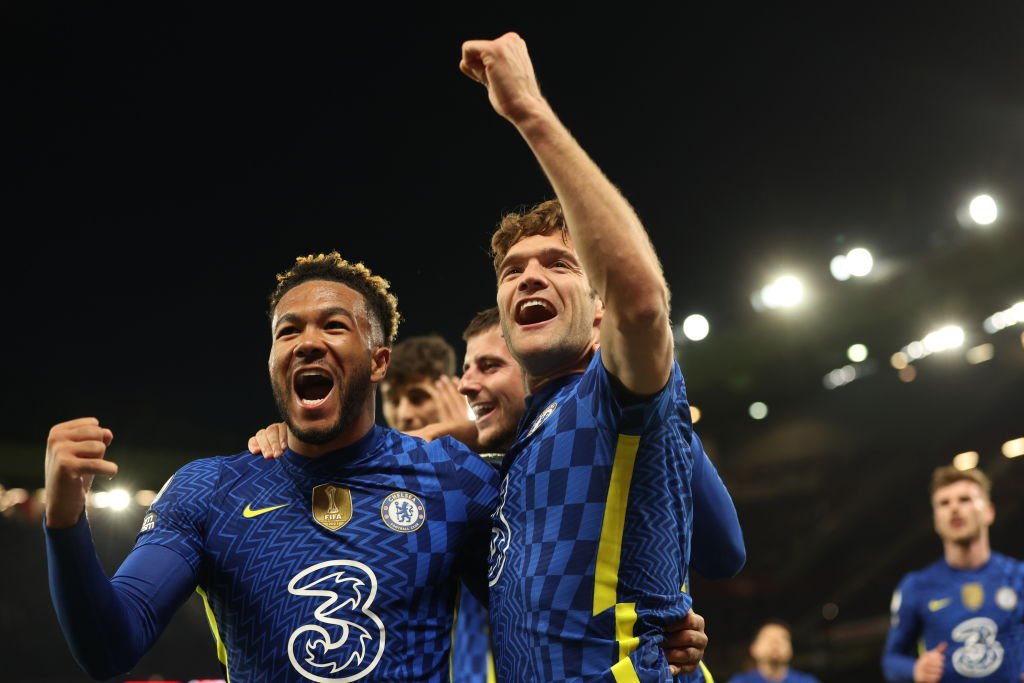 Barcelona udser City-profil som alternativ for Marcos Alonso
