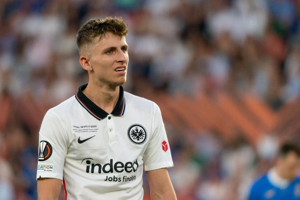 Debut-drøn: Se Lindstrøms frisparksmål for Everton