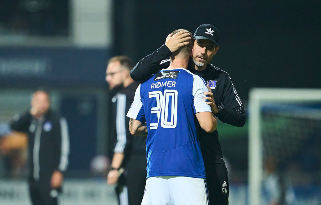 Dansk fodboldstjerne mistede pludseligt sin kone: Nu taler moren ud