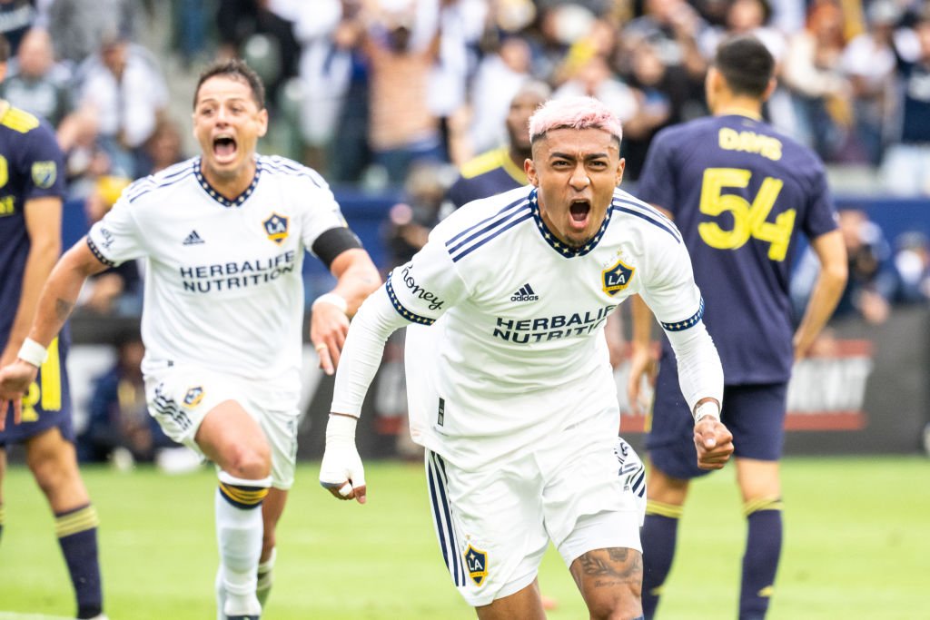 Opgiver ikke: Barcelona holder øje med Julián Araujo