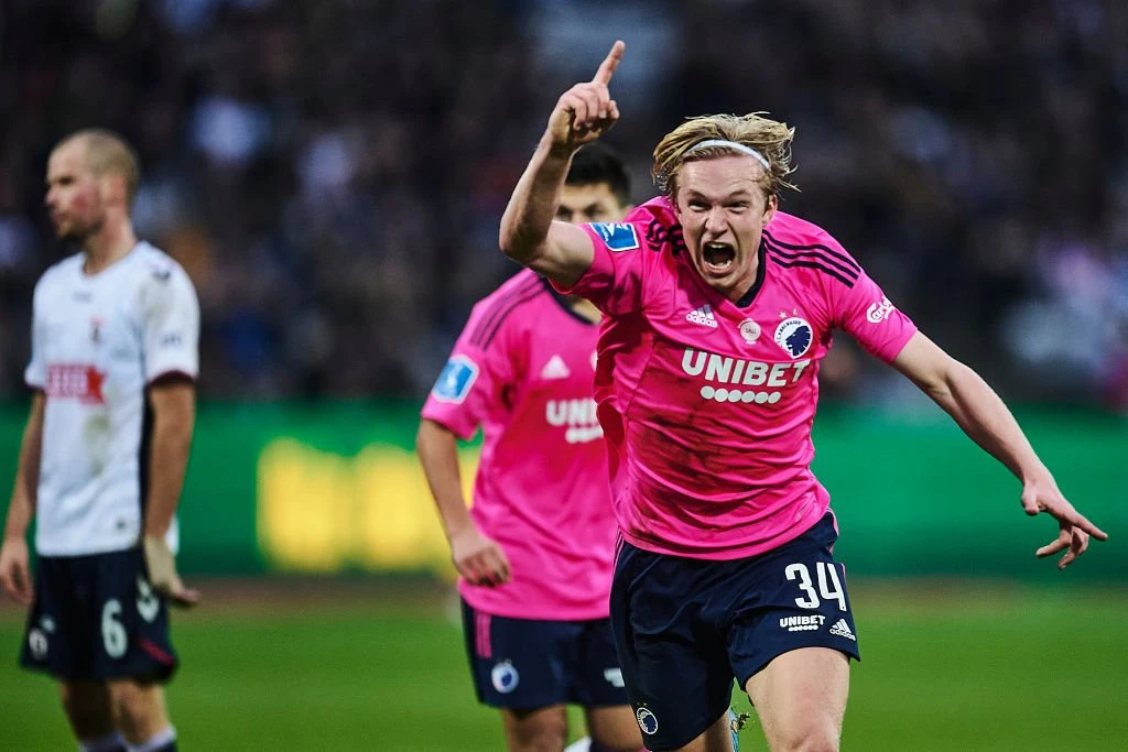 FCK åbne for salg af Victor Kristiansen: Her er prisen