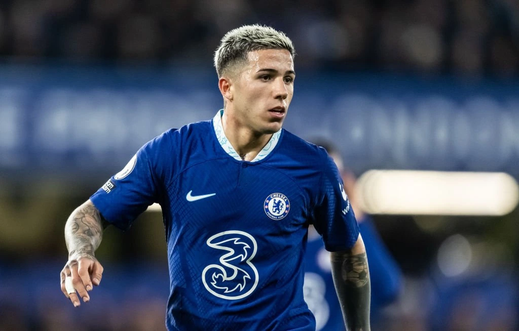 Enzo Fernandez vil til Barcelona