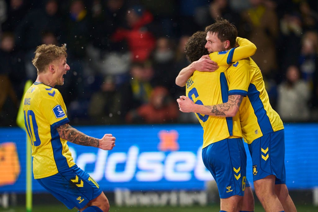 Brøndbys 10 mand nedlagde FC Midtjylland efter heroisk fight