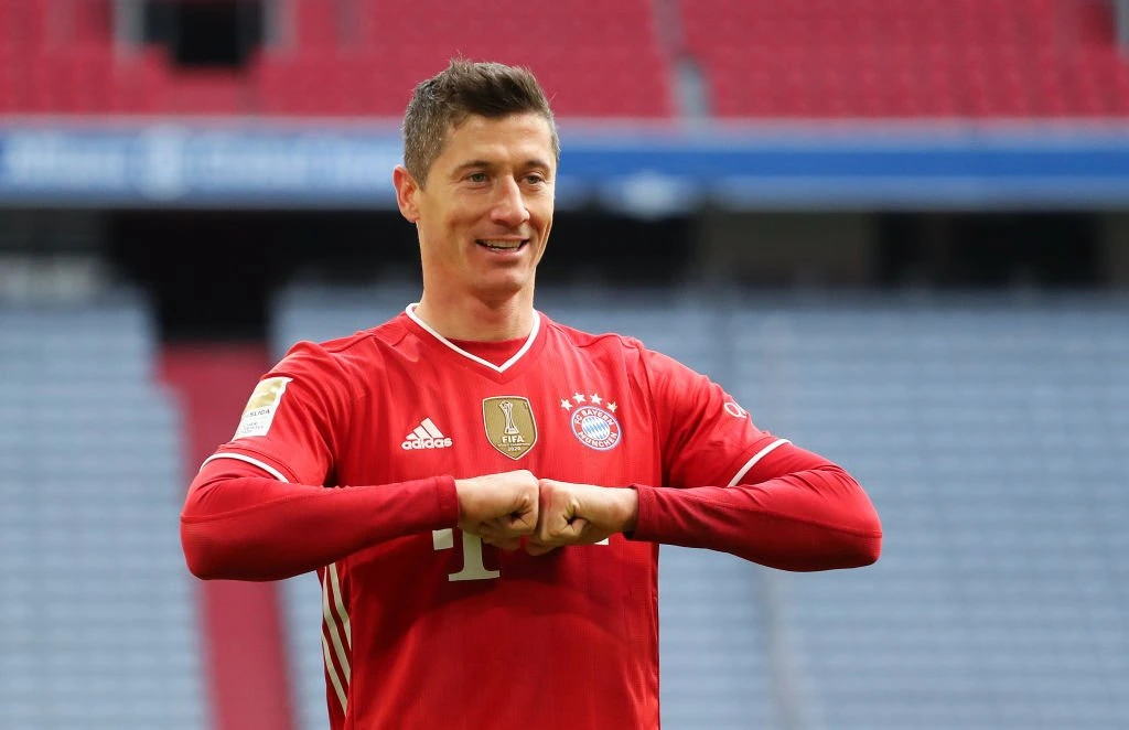 Premier League-klub forsøger med bud på Lewandowski