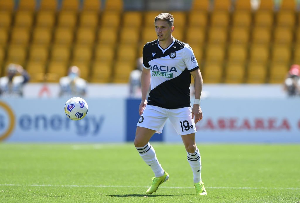 Jens Stryger Larsen rygtes til Premier League-oprykkere
