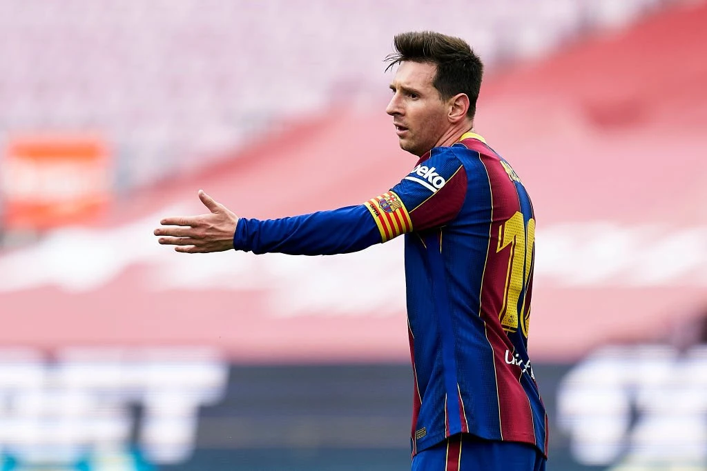 Messi-forlængelse kan blive problematisk: Barcelona skal spare 3,8 milliarder