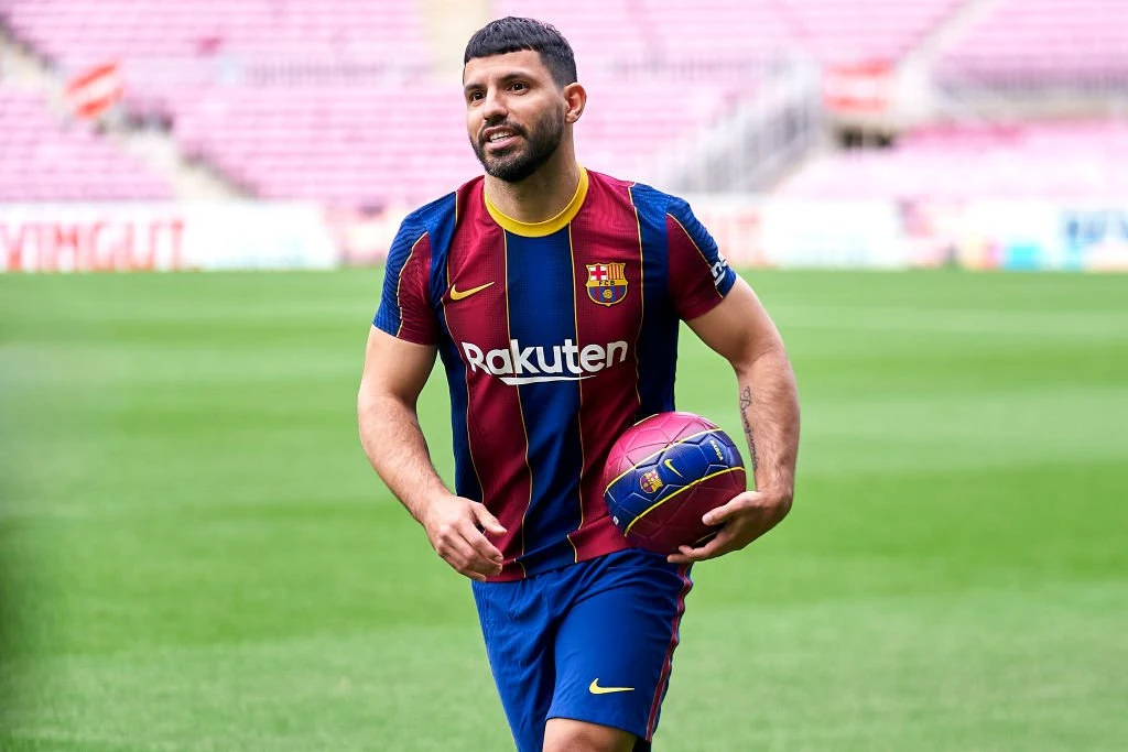 Agüero giver vanvittig afskedsgave til alle ansatte i Manchester City