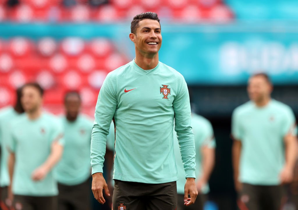 Bekymringsløs Ronaldo: “Det afgørende lige nu er EM”