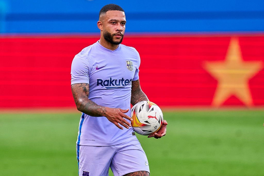 Video: Memphis Depay scorer fantastisk mål i venskabskamp