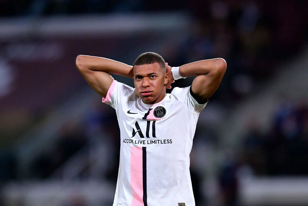 Kylian Mbappé overvejer at trække sig