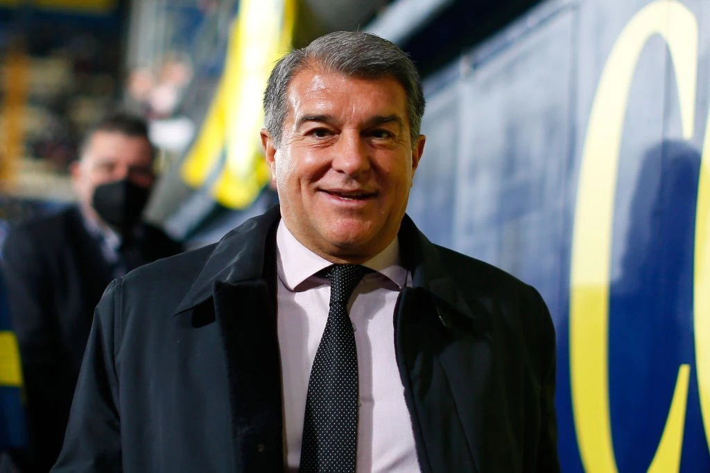 Chelsea byder 300 millioner på Barca-midt: Laporta kræver 450 millioner