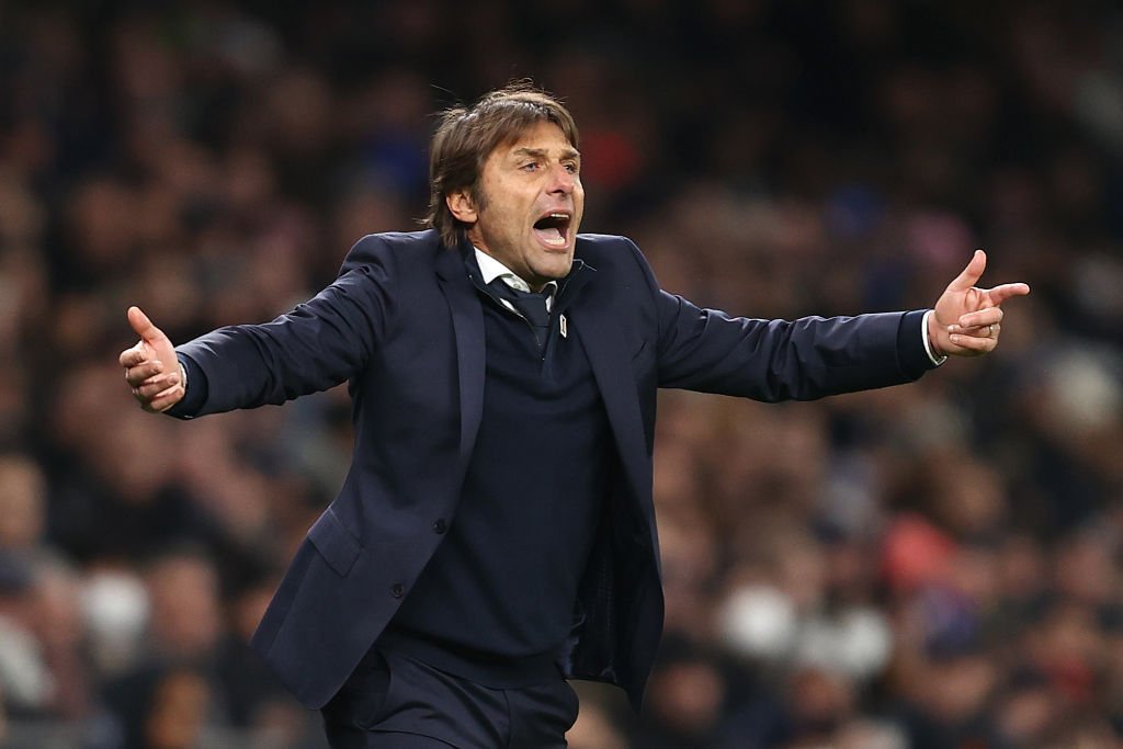 Napoli vakler: Venter med at ansætte Antonio Conte