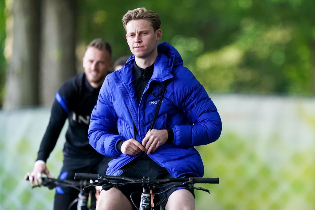 Klub klar med bud på Frenkie de Jong: Så meget byder de