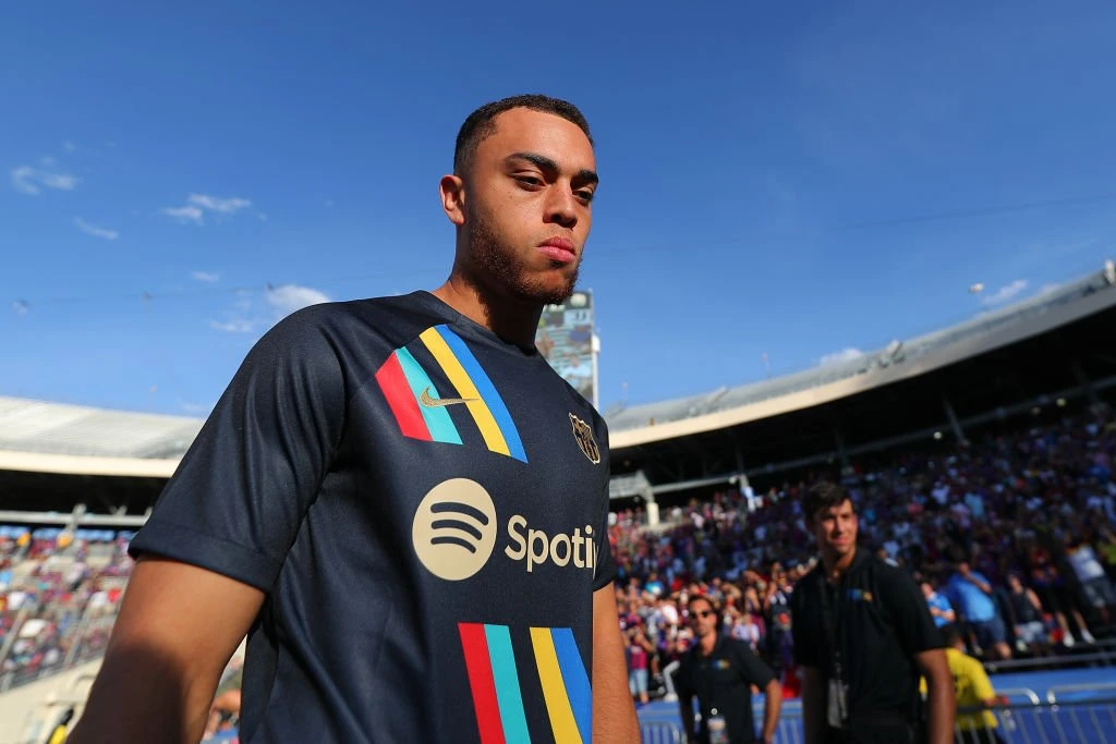 Barcelona og Manchester United forhandler om Dest-byttehandel