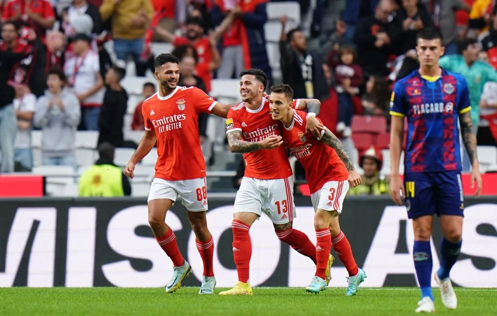 Barcelona melder sig ind i kampen om Benfica-profil