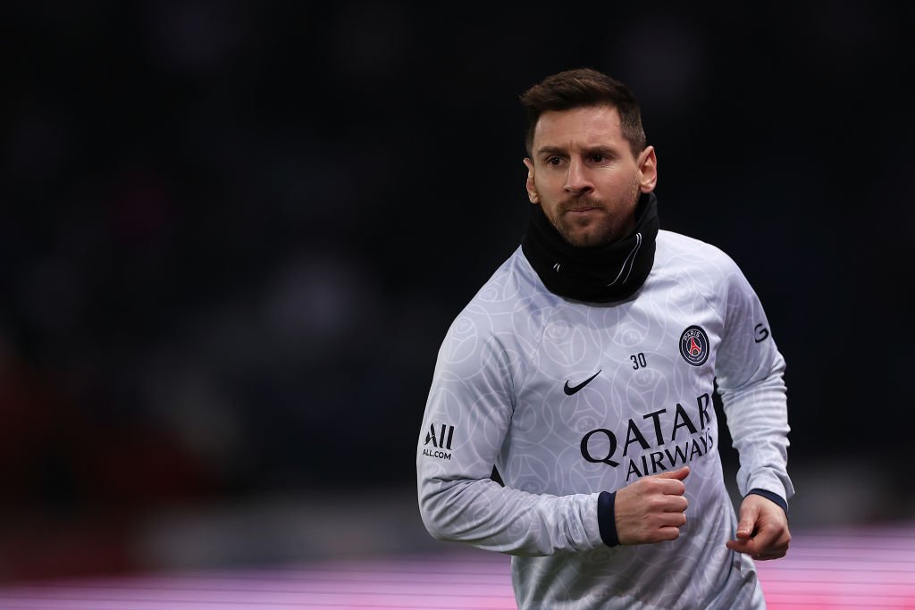 Avis: PSG sætter forhandlinger med Messi på pause