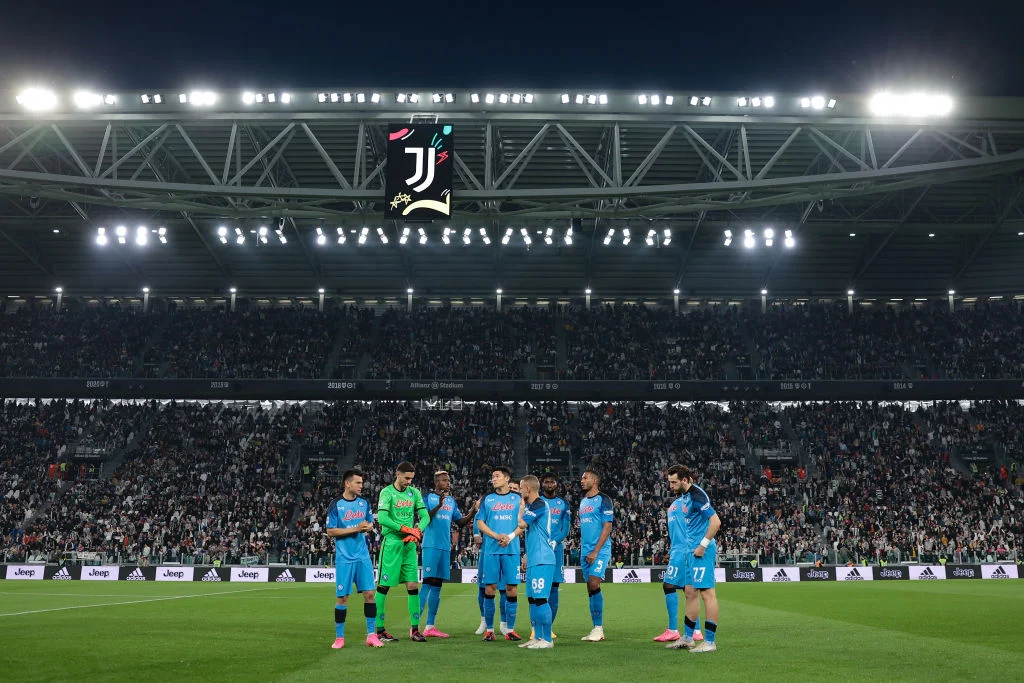 Melder ud: Napoli-stjerne drager mod hjemlandet for at aftjene værnepligt