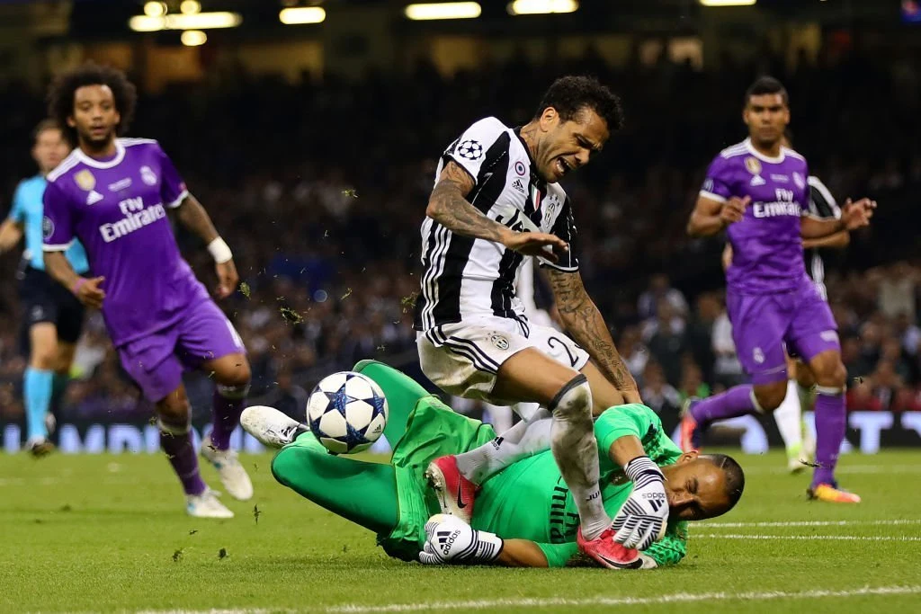 Dani Alves følte sig snydt i Juventus