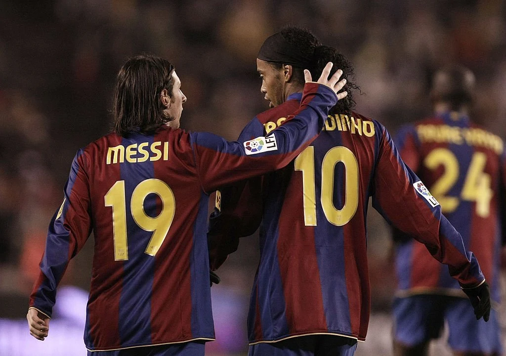 Messi sender hilsen til Ronaldinho: “Jeg kan ikke tro det”