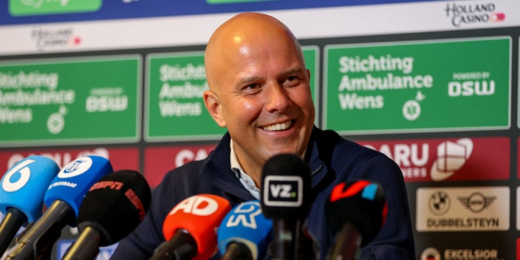 Endte i masseslagsmål: Arne Slot måtte ikke snakke med medierne