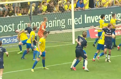 Mesterskabsafgørende kendelse: Derfor fik Nicolai Poulsen ikke rødt mod Brøndby