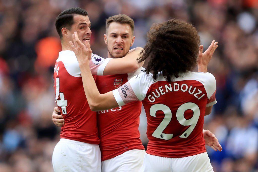 Tony Adams: Ramsey dummer sig ved at smutte til Juve