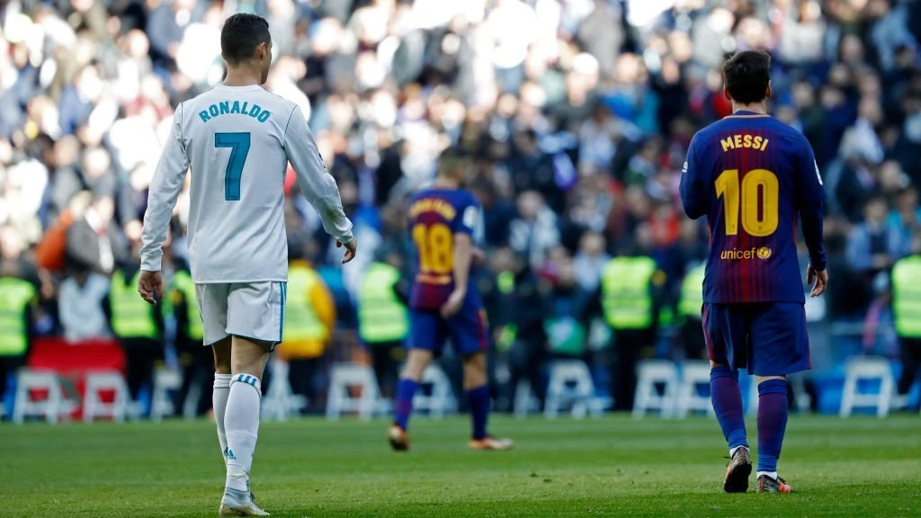 Ronaldos søster stikker til Messi på Instagram