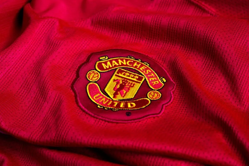 Klub hæver spillers frikøbsklausul: Forsøger at holde Manchester United væk
