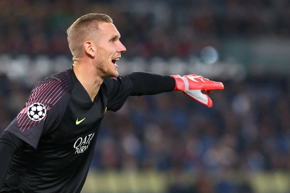Robin Olsen angiveligt tæt på Premier League-skifte