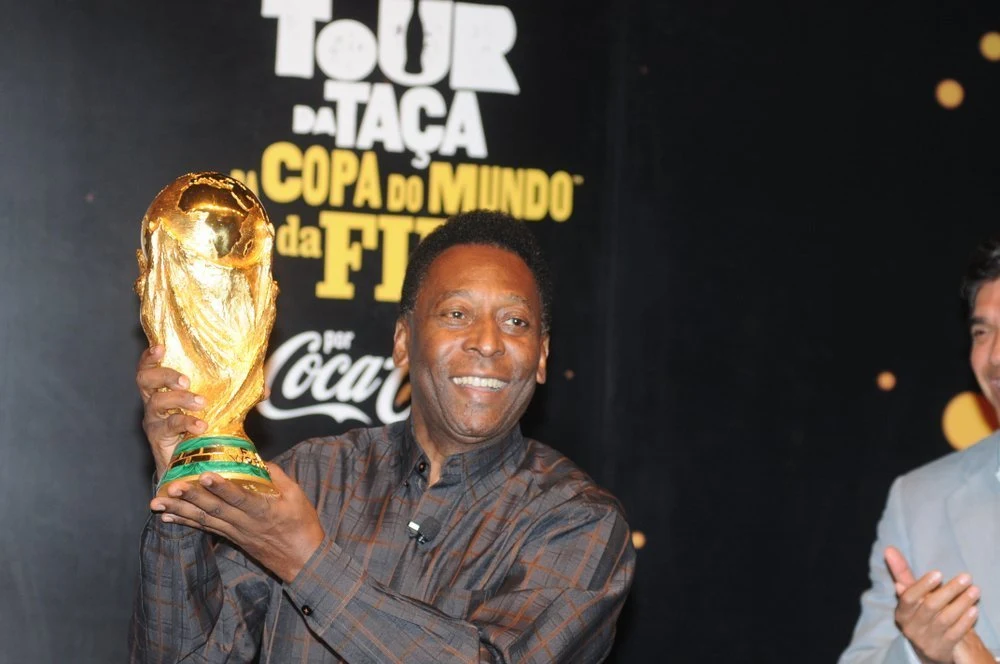 Pelé lykønsker Messi