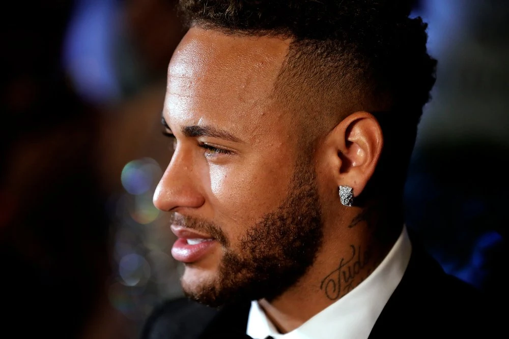 Neymar tweeter om kontroversiel beslutning, men sletter det sekunder efter