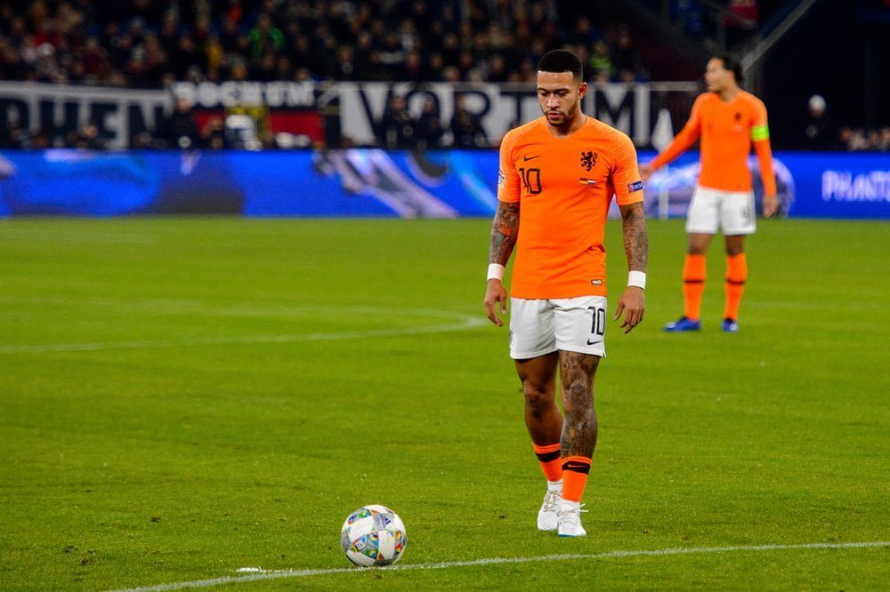 Medie: Så billigt kan Depay hentes