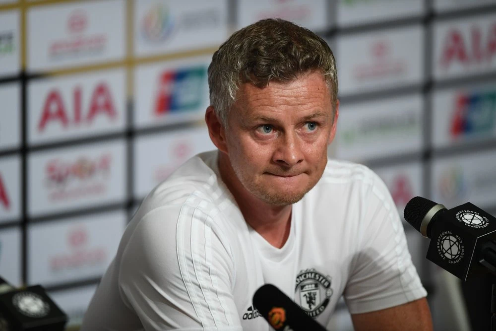 United tynder ud i truppen: Siger farvel til Romero og syv andre