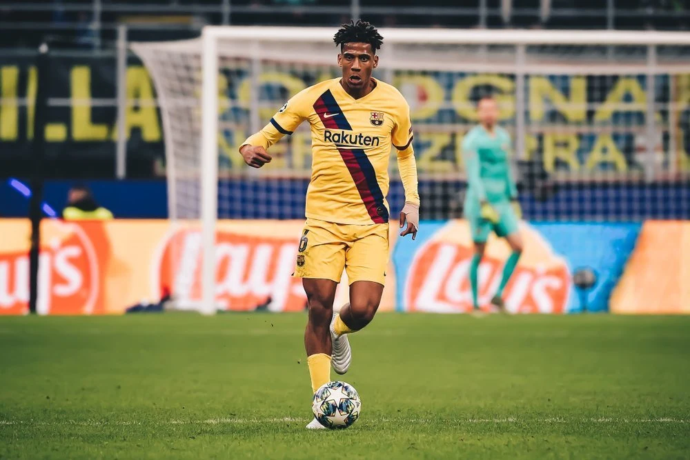 Officielt: Jean-Clair Todibo forlader Barcelona