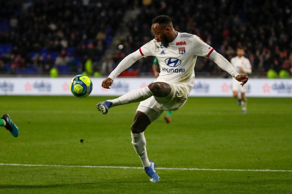 Manchester United er ikke eneste Premier League-interesse for Lyon-spiller