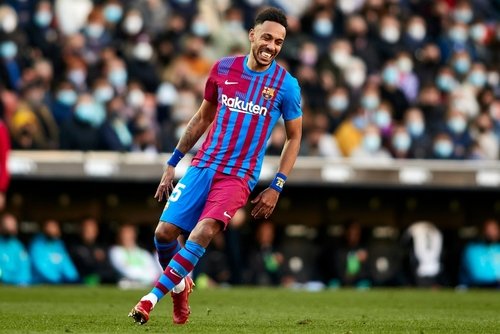 Aubameyang skifter det spanske ud med det engelske