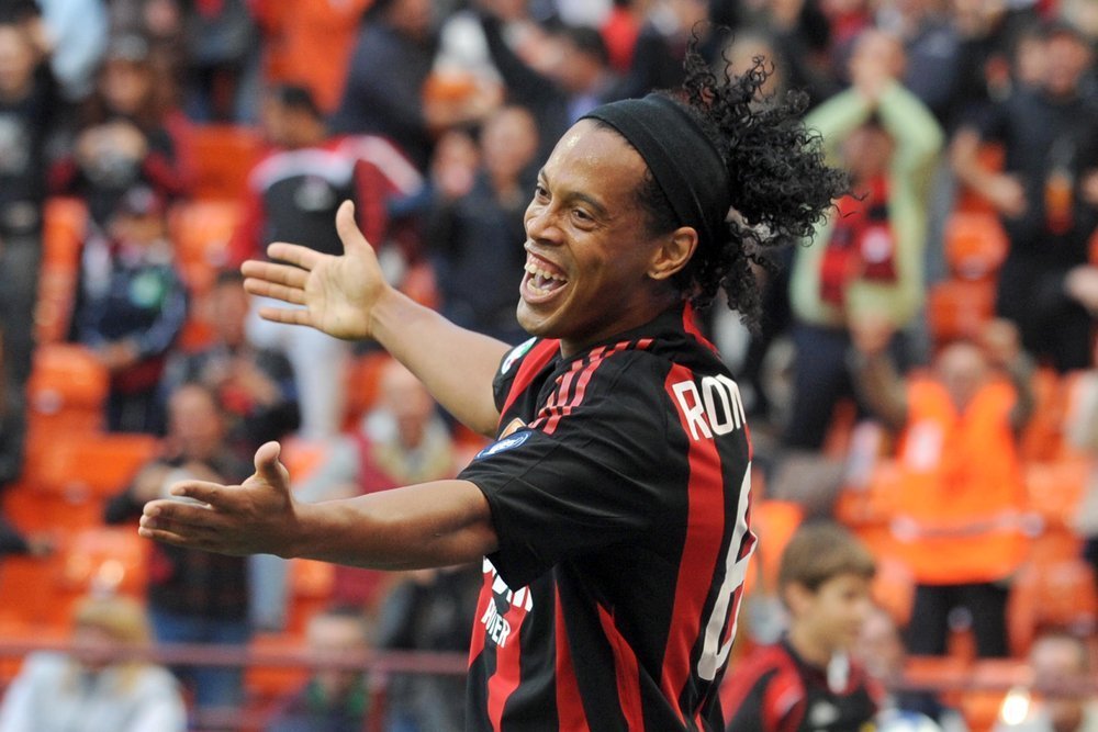 Video: 15 år siden, at Bernabeu hyldede Ronaldinho