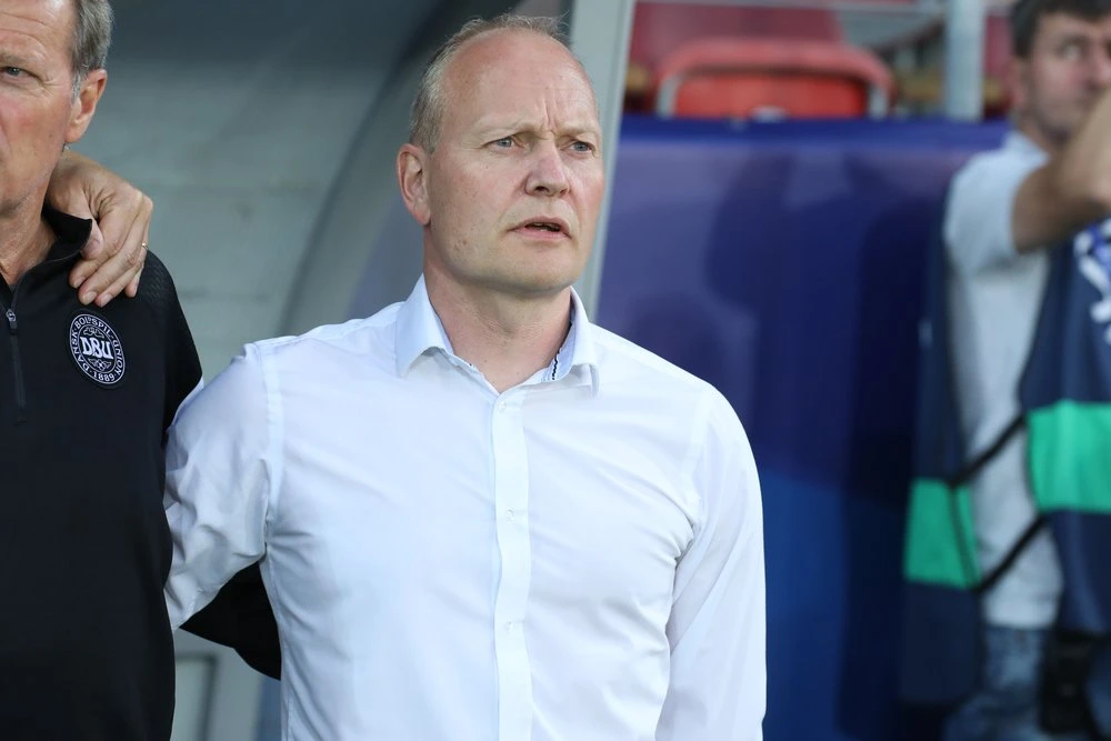 Niels Frederiksen afviser Superligaklub