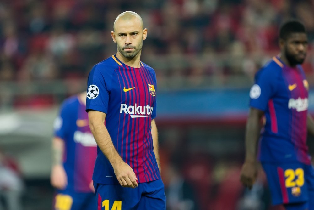 Mascherano modtager beskeder fra Barca-legender efter karrierestop