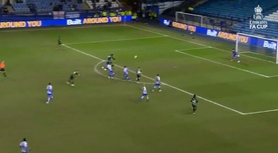 Victor Torp med vild engelsk debut: Scorer drømmemål