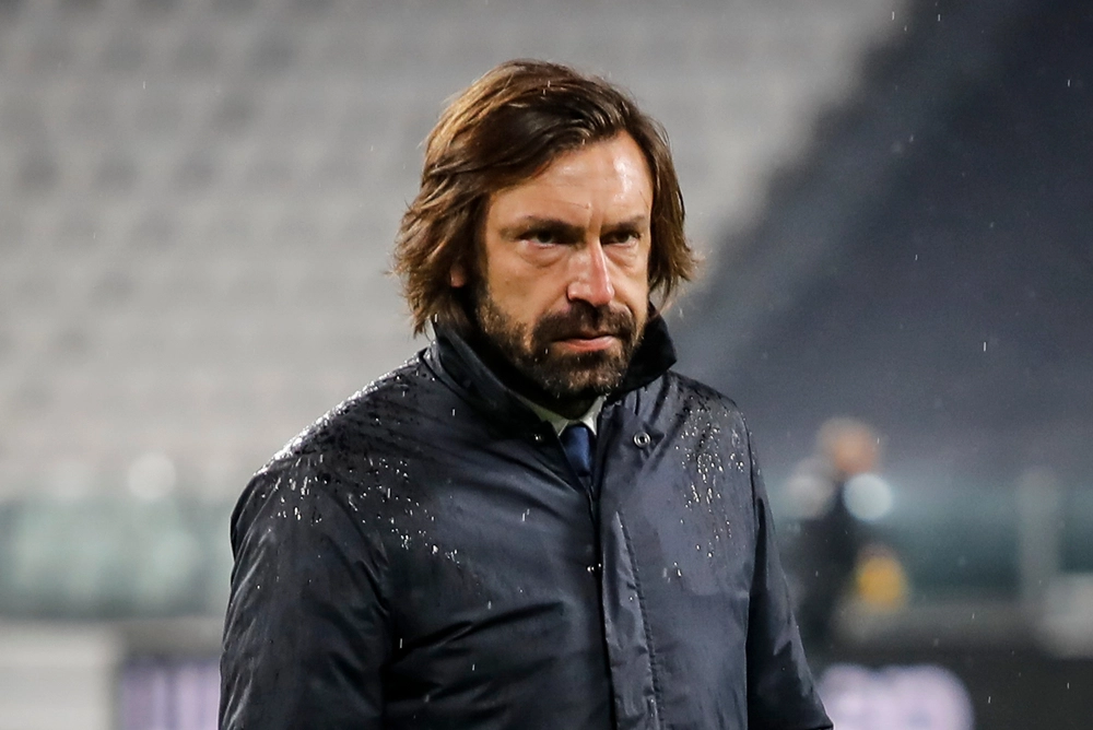 Russisk betting-firma vælter Pirlo: Blokeret som italiensk landstræner