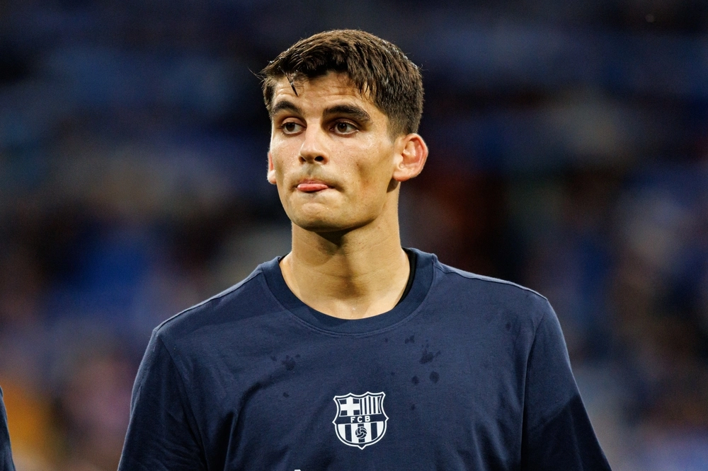Barcelona vil holde ham: Nu byder Chelsea og Milan på forsvareren